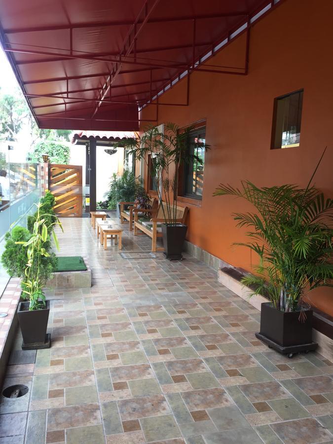 Hotel Tinkus Inn Lima Exteriör bild
